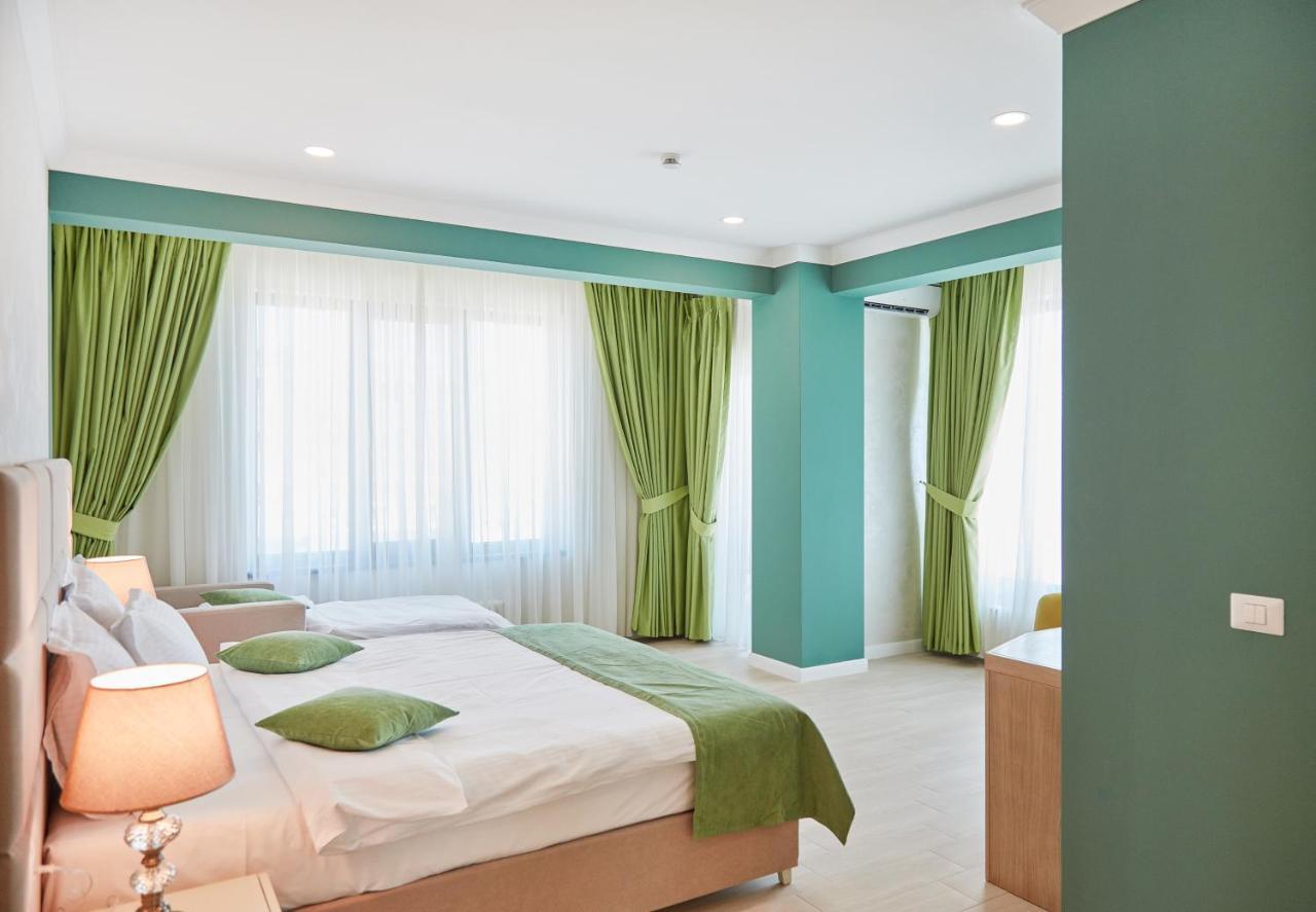 Hotel Azaleea Mamaia Nord Năvodari Extérieur photo