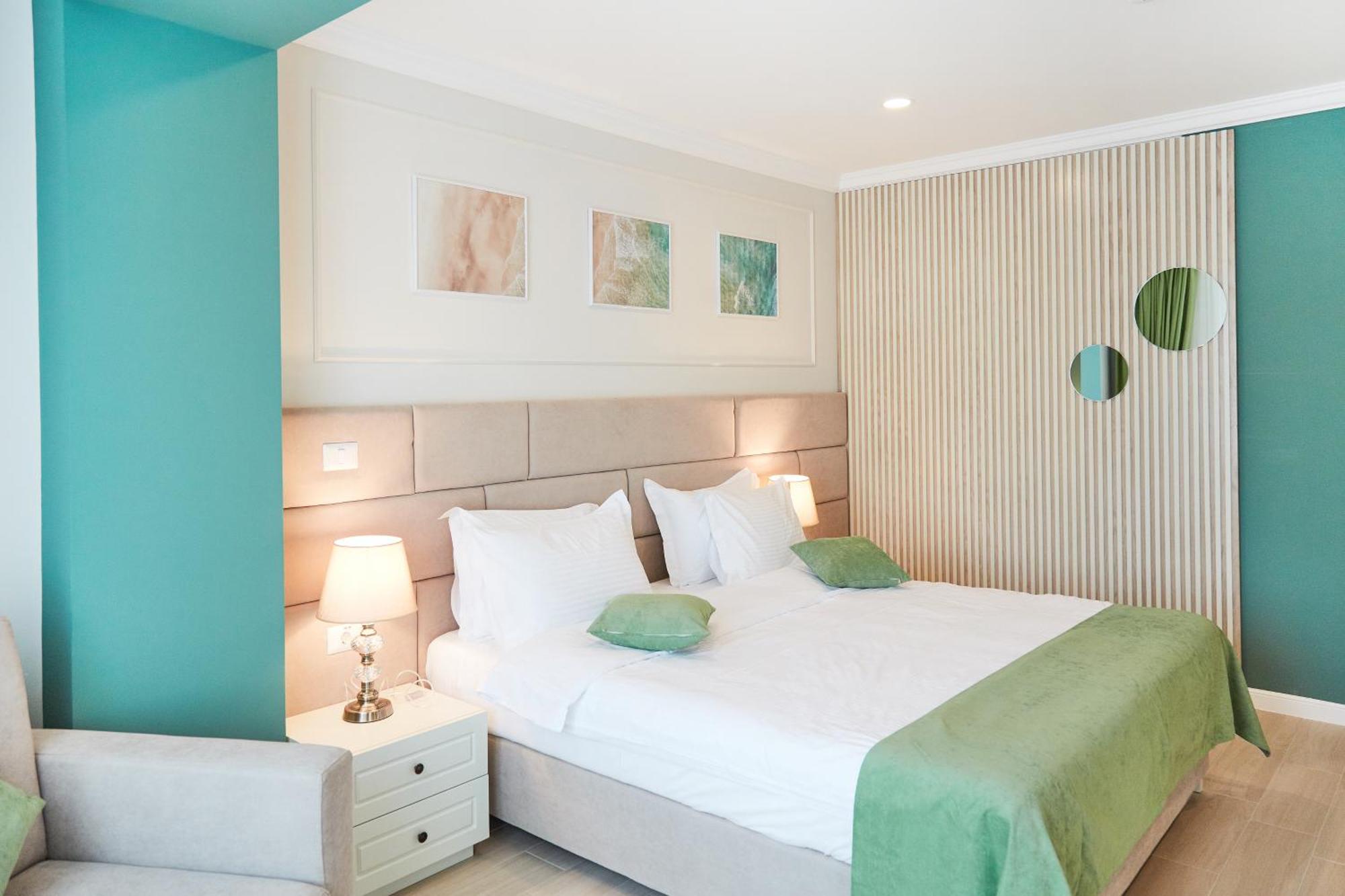 Hotel Azaleea Mamaia Nord Năvodari Extérieur photo