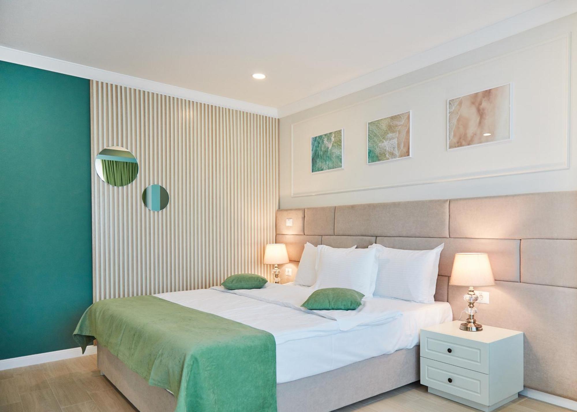 Hotel Azaleea Mamaia Nord Năvodari Extérieur photo