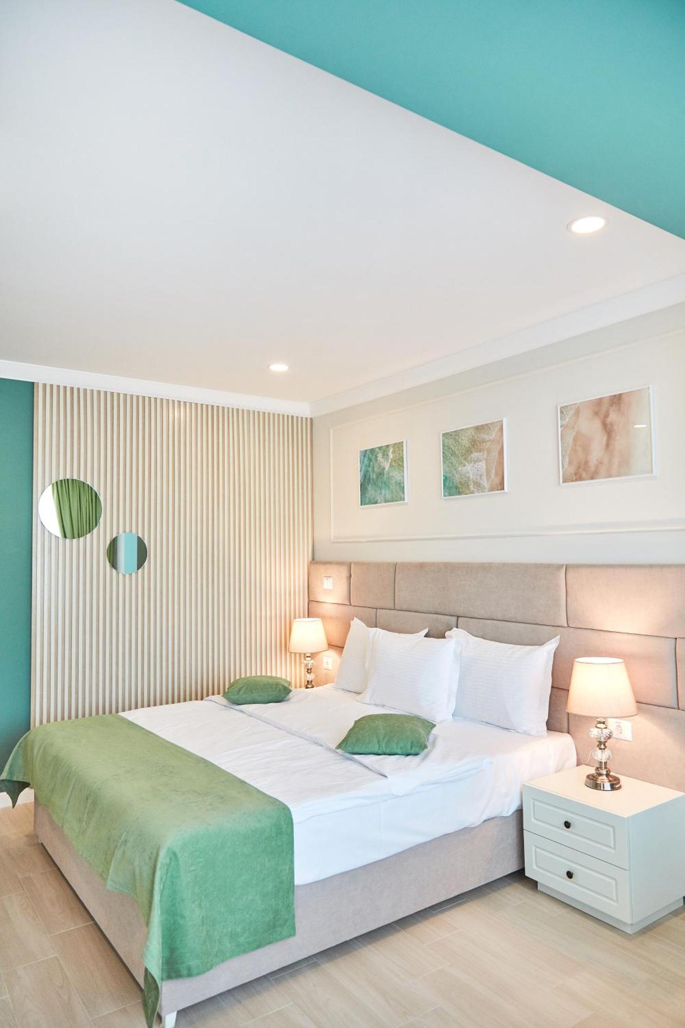 Hotel Azaleea Mamaia Nord Năvodari Extérieur photo