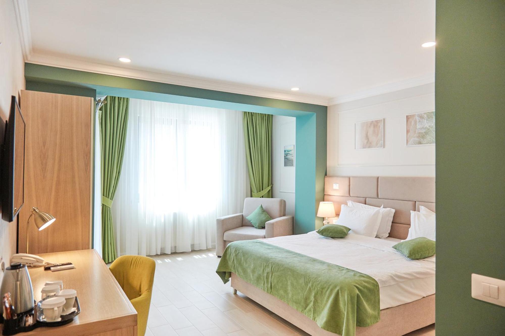 Hotel Azaleea Mamaia Nord Năvodari Extérieur photo