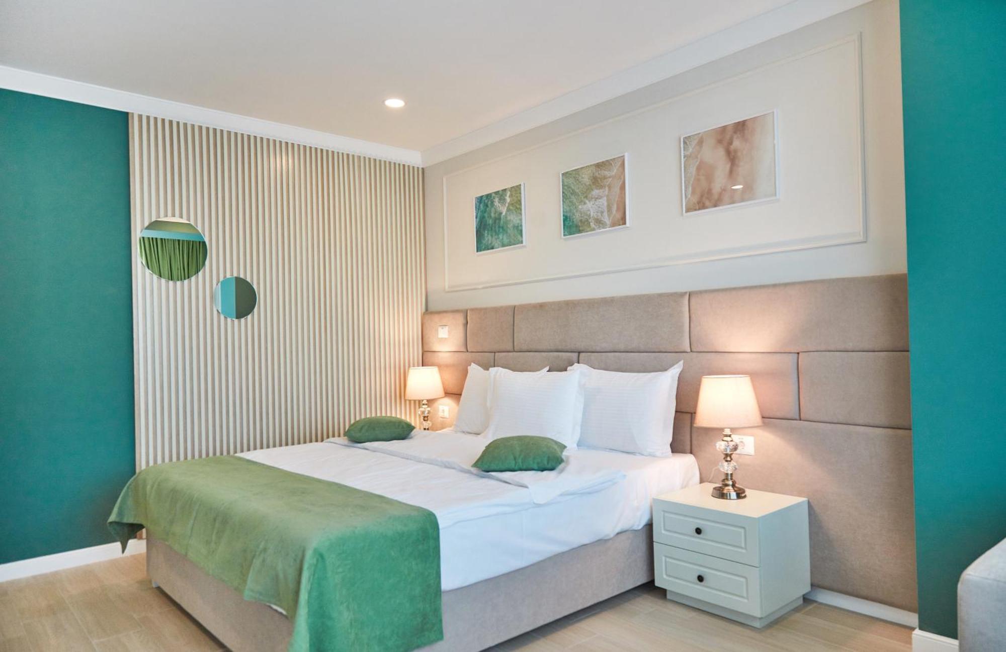 Hotel Azaleea Mamaia Nord Năvodari Extérieur photo