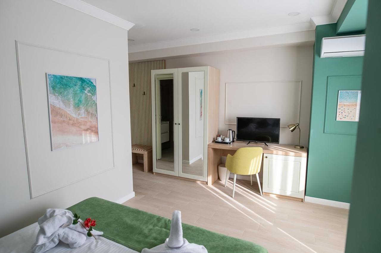 Hotel Azaleea Mamaia Nord Năvodari Extérieur photo
